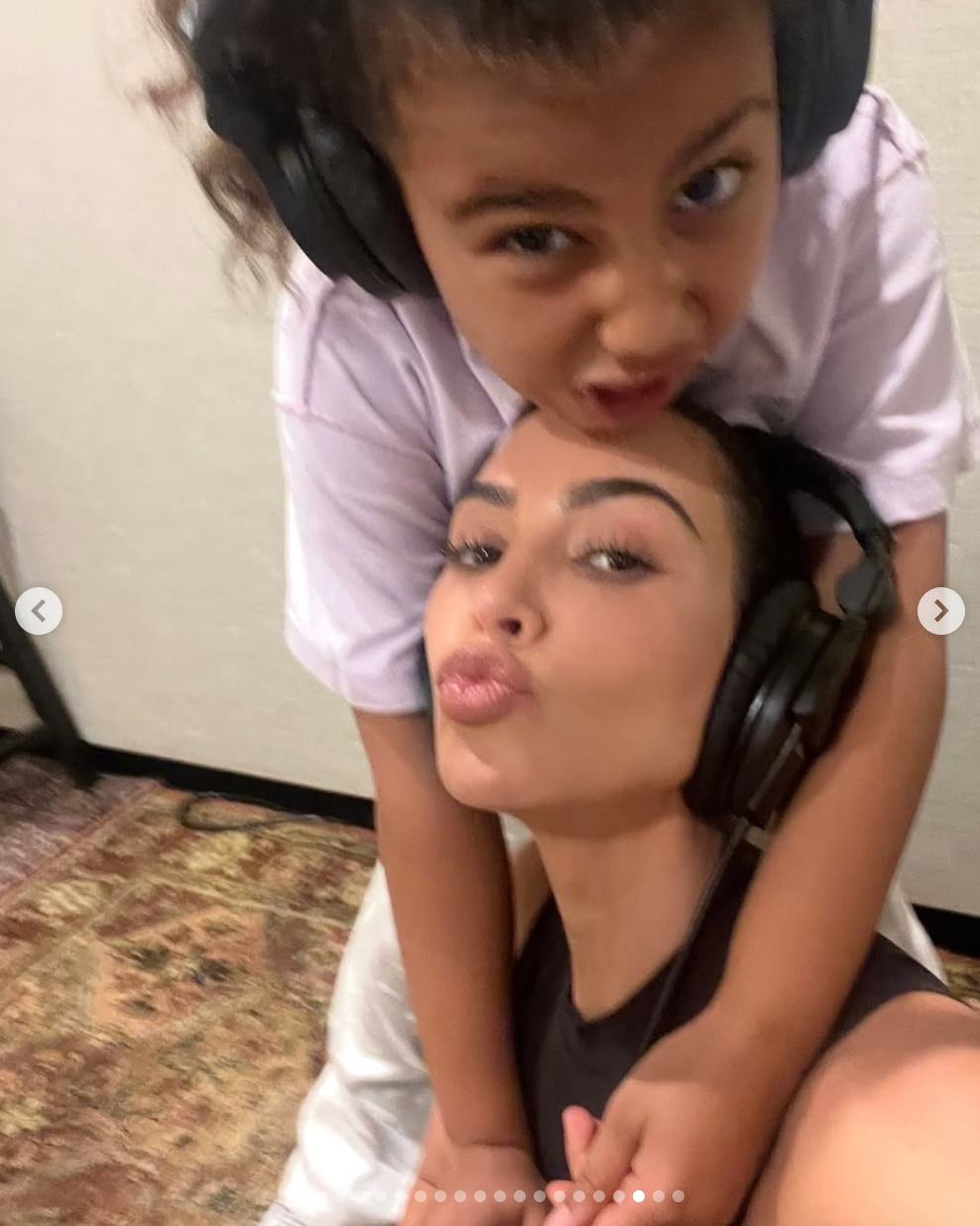 Kim Kardashian posts a bunch of selfies