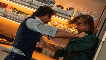 Aaron Taylor-Johnson and Brad Pitt fight in Bullet Train 