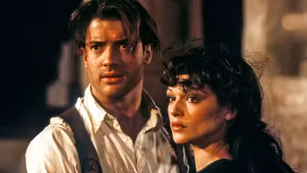 Brendan Fraser and Rachel Weisz in The Mummy