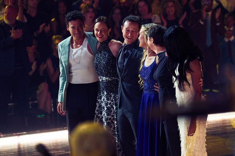 10 Things I Hate About You reunites on DWTS
