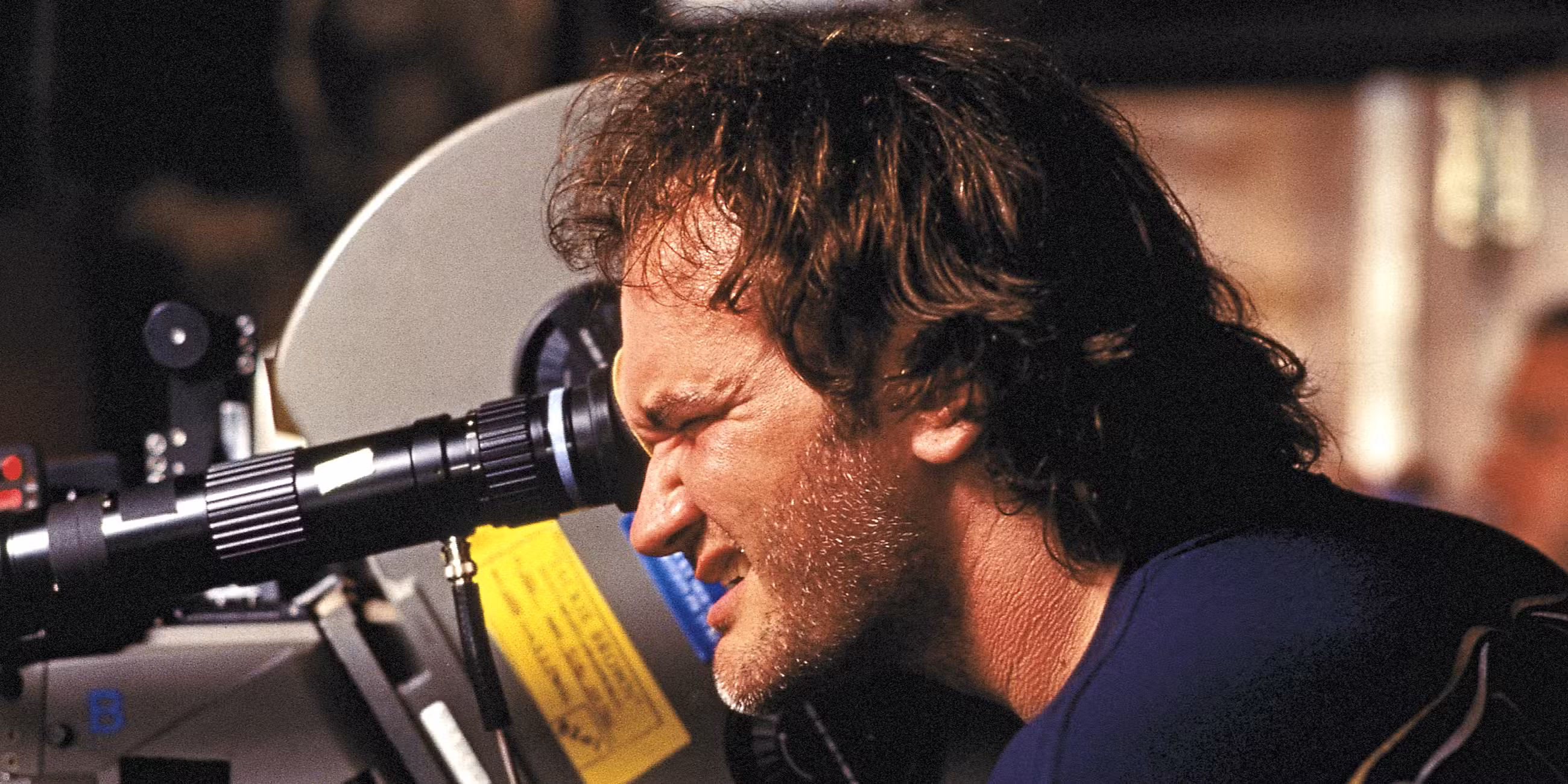 Quentin Tarantino on the set of Jackie Brown