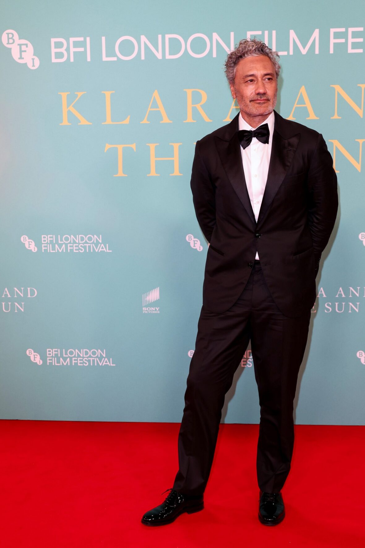 Klara and the Sun London reveal the first red carpet photo with the team