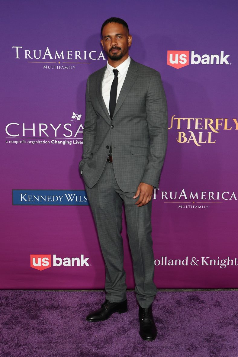 Damon Wayans Jr. poses on the carpet at the Chrysalis Butterfly Ball